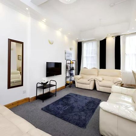 Joivy 3 Bed Flat In Old Town, Close To Grassmarket Edinburgh Luaran gambar