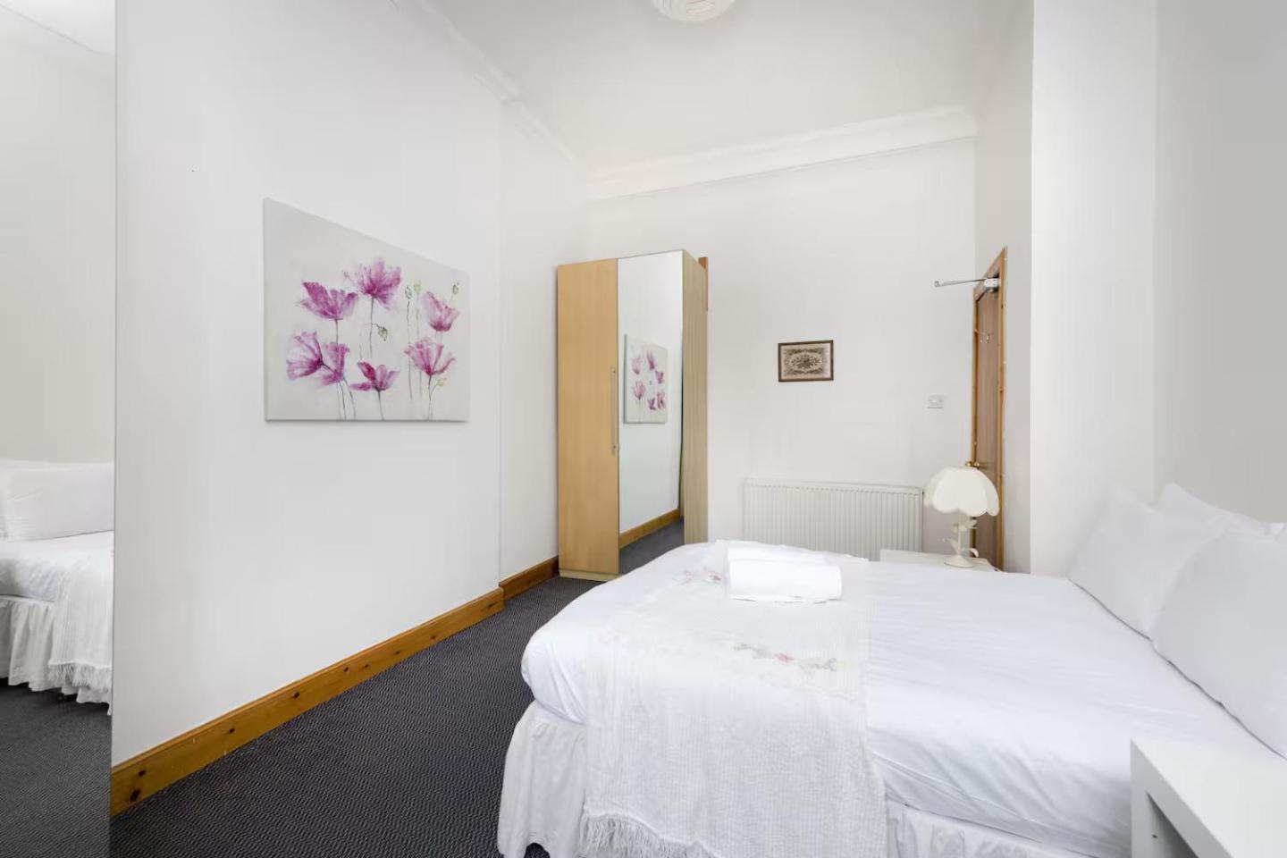 Joivy 3 Bed Flat In Old Town, Close To Grassmarket Edinburgh Luaran gambar