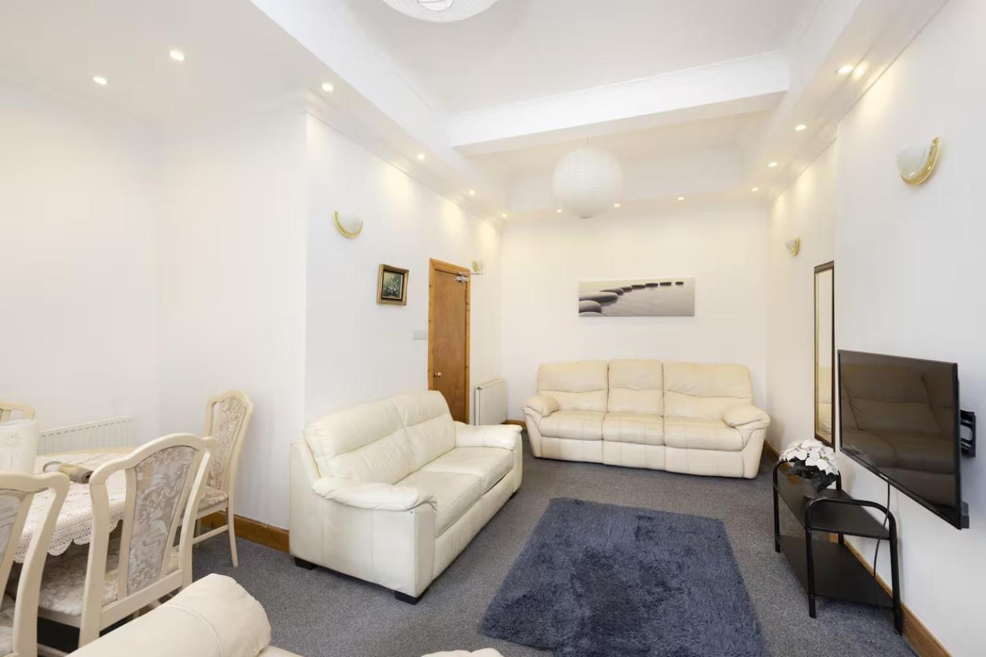 Joivy 3 Bed Flat In Old Town, Close To Grassmarket Edinburgh Luaran gambar